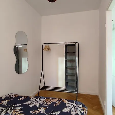 Stare Apartment *
